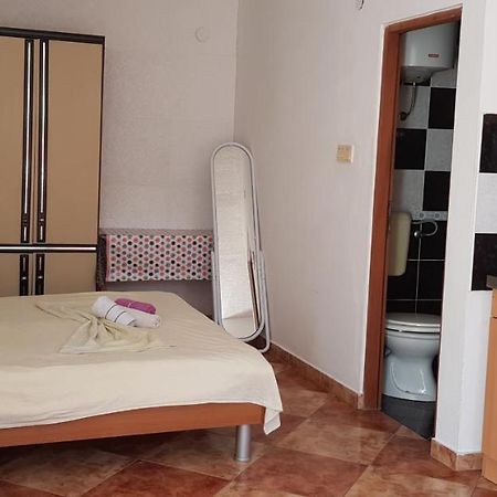 App Borna Apartment Crikvenica Bagian luar foto